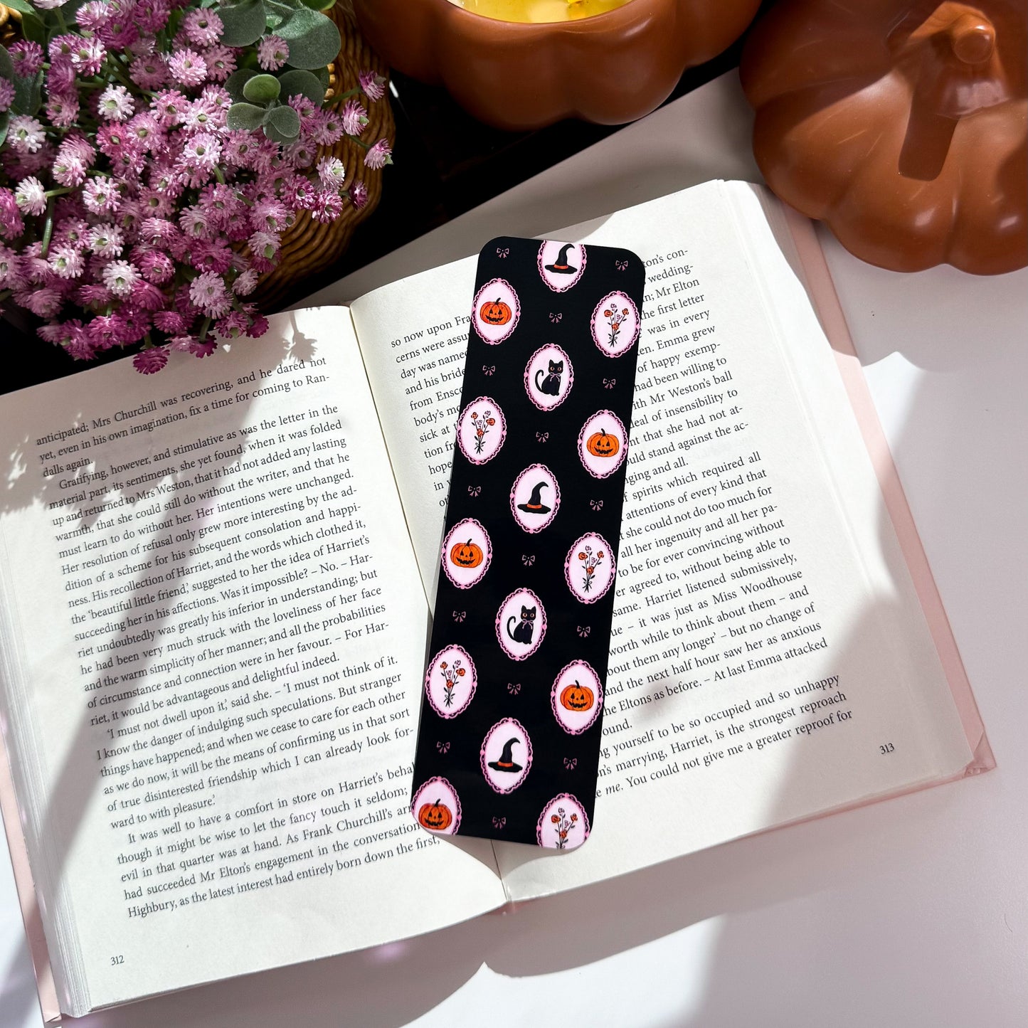 Witchy Cat Bookmark โ Cute Halloween Reading Accessory (Pink or Black)