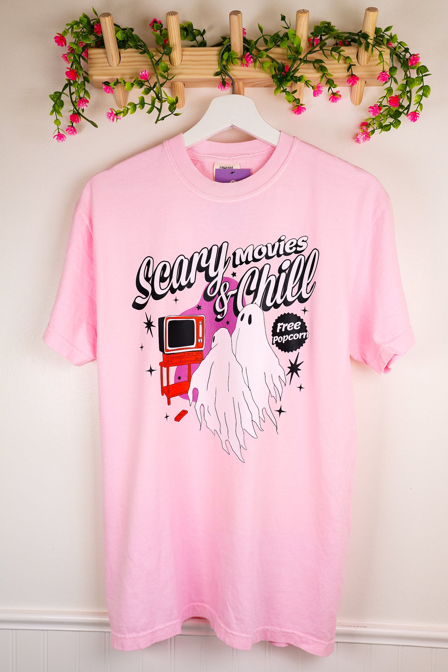 Scary Movies & Chill Tee – Pink Retro Ghost Halloween Tee
