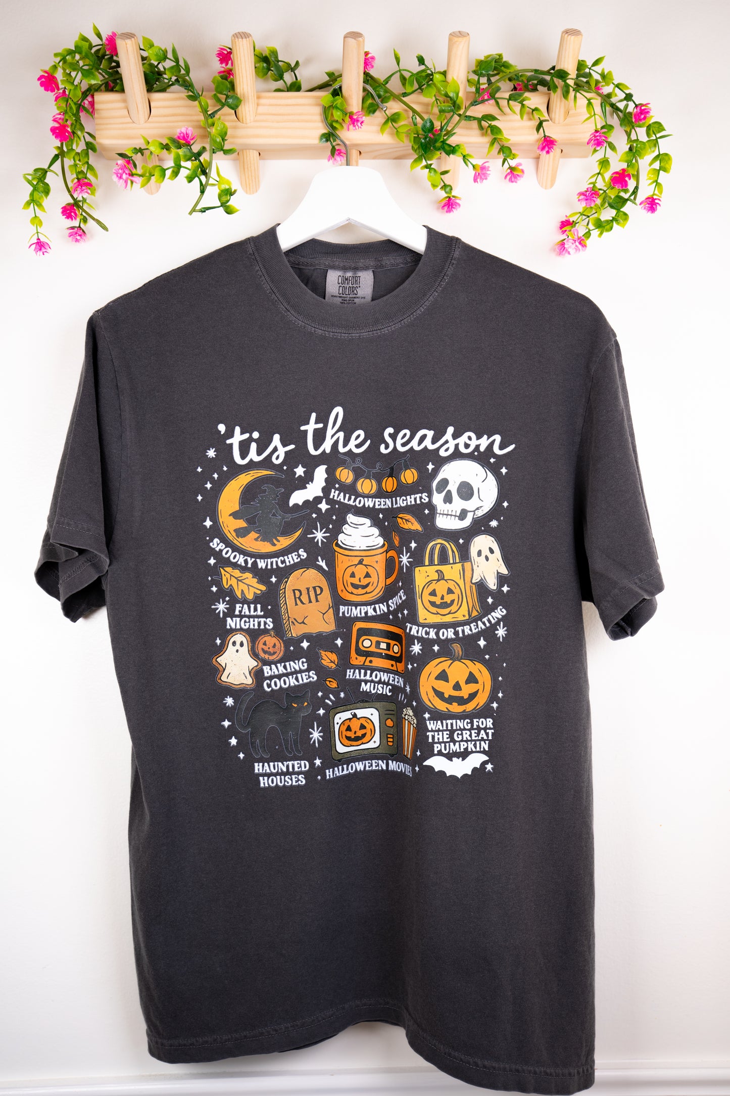 ‘Tis the Season Halloween T-Shirt – Cute & Spooky Fall Vibes