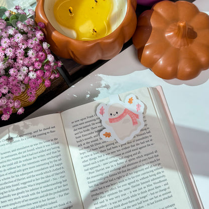 Cozy Autumn Ghost Magnetic Bookmark – Cute Fall Vibes