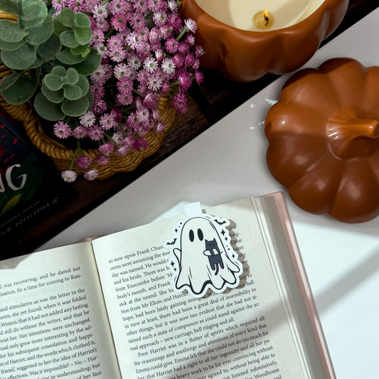 Cozy Autumn Ghost Magnetic Bookmark – Cute Fall Vibes