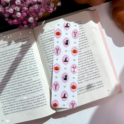 Witchy Cat Bookmark – Cute Halloween Reading Accessory (Pink or Black)