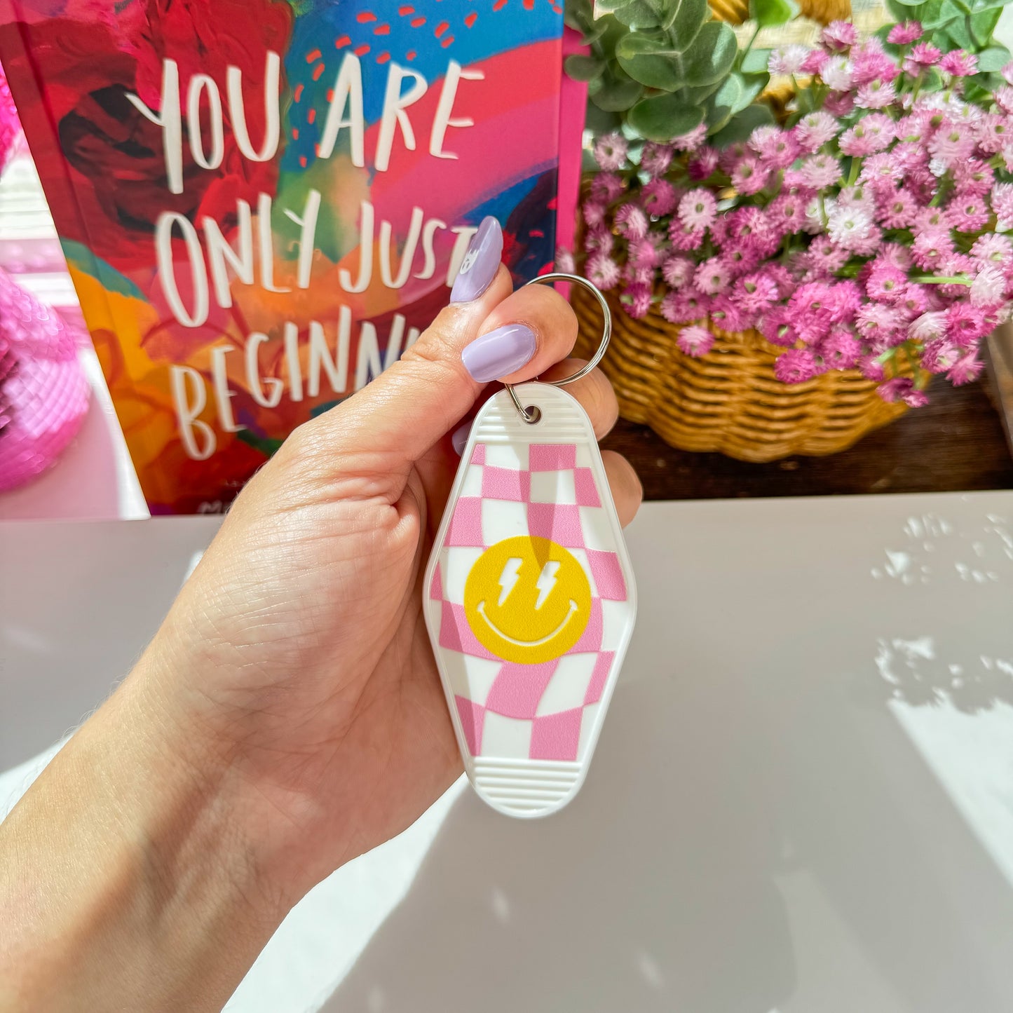 Cute Acrylic Motel Keychain –Smiley Face with Pink Checkerboard